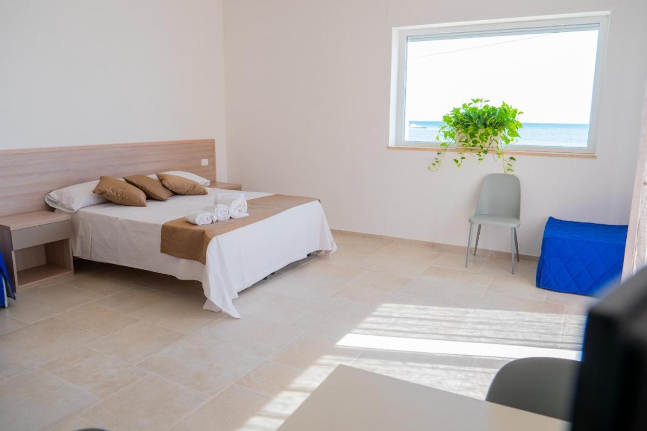 B&B A Un Passo Dal Mare Torre Canne Exterior foto